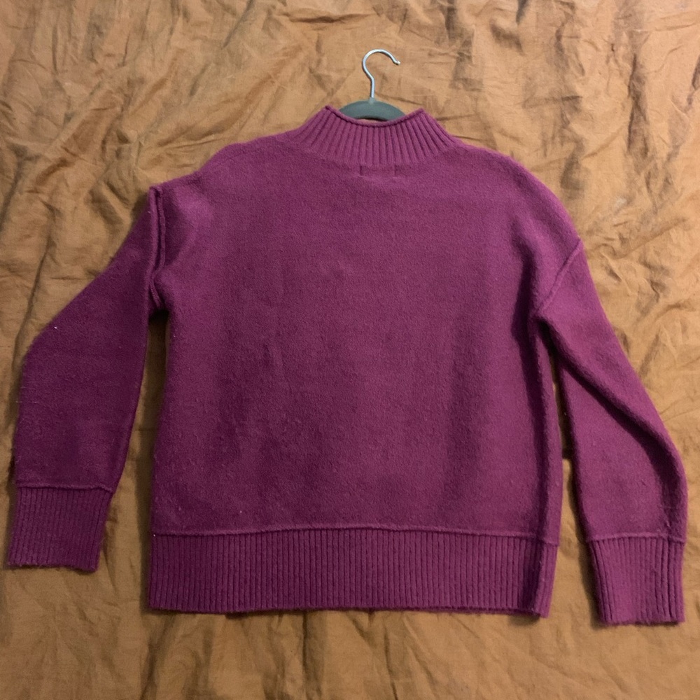 Universal Thread Turtle Neck Sweater - Picture 4 of 4